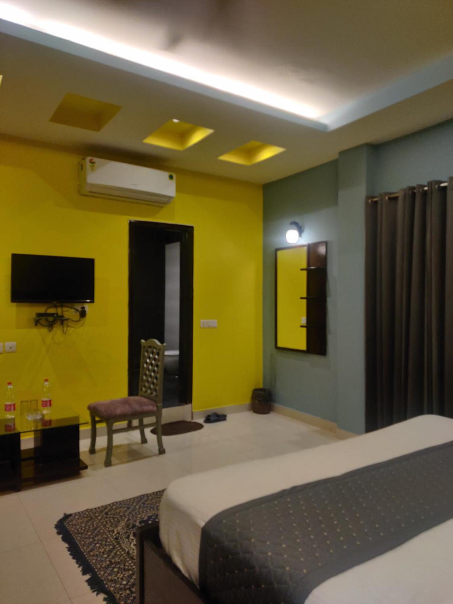 Hotel Delhi Airport Plaza Igi Airport 新德里 外观 照片