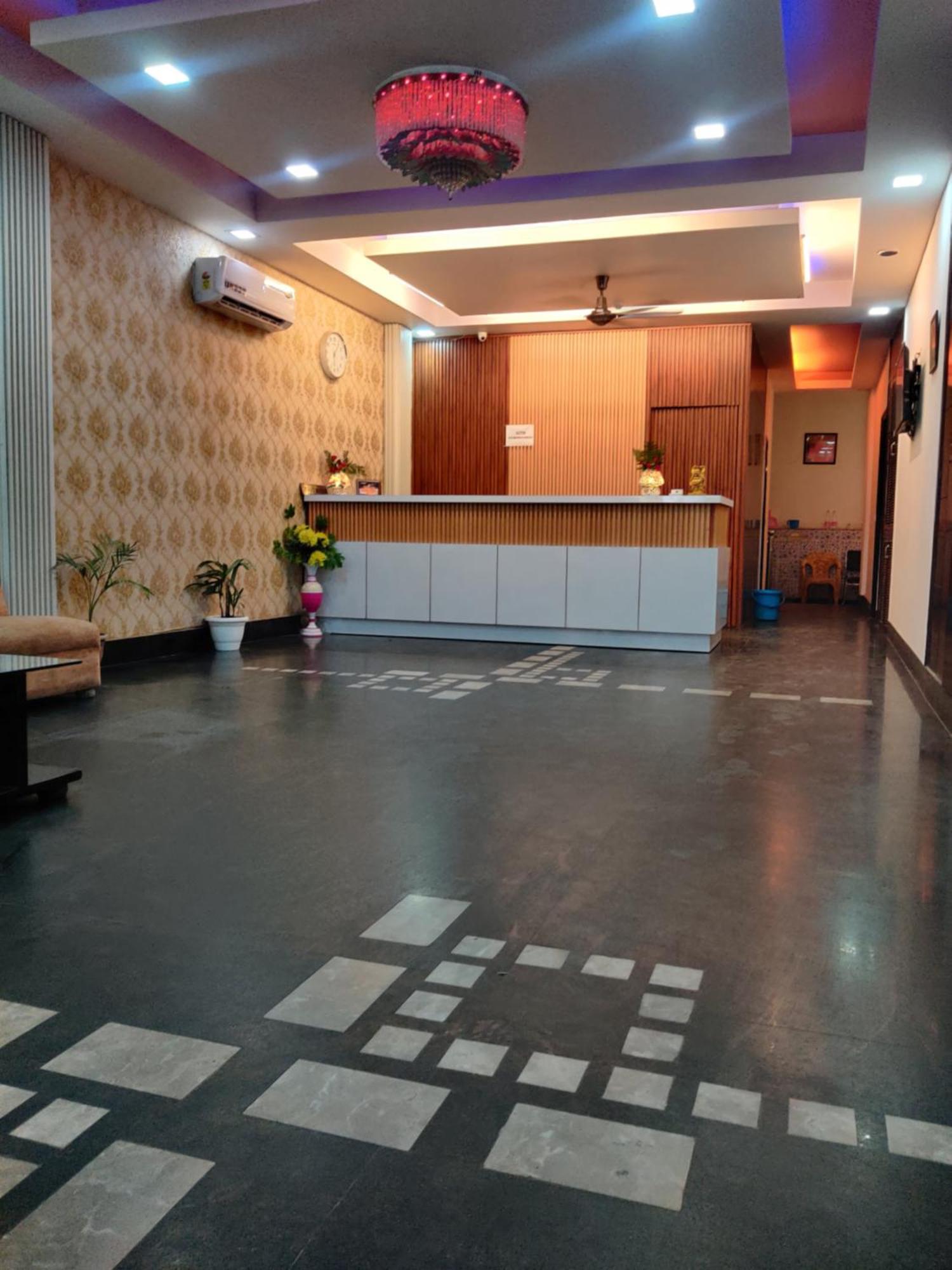 Hotel Delhi Airport Plaza Igi Airport 新德里 外观 照片