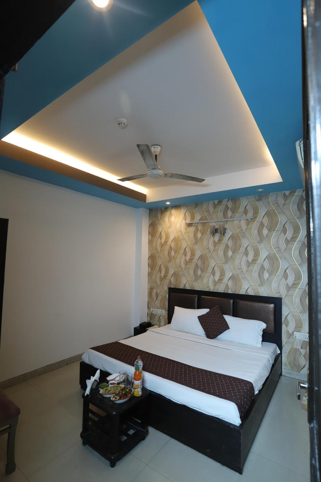 Hotel Delhi Airport Plaza Igi Airport 新德里 外观 照片